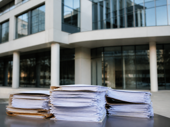 Société civile de placement immobilier (SCPI) : définition, fonctionnement et investissement